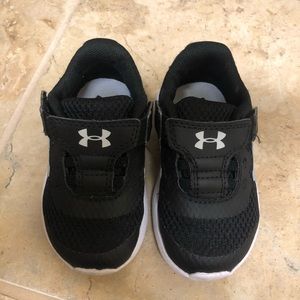 Under Armour baby tennis shoes